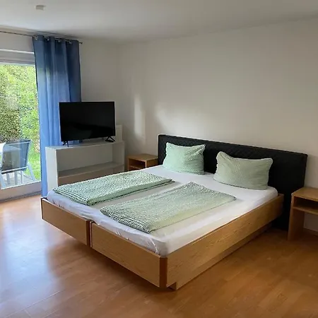 Five - Ep Ticket Garantie דירה רוסט