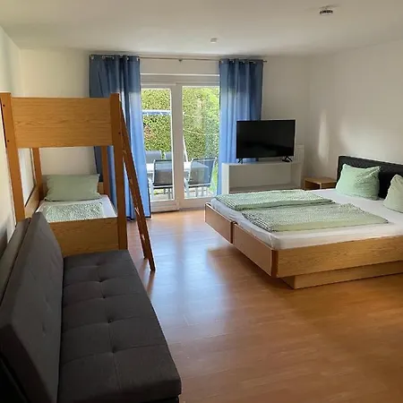 Five - Ep Ticket Garantie דירה רוסט